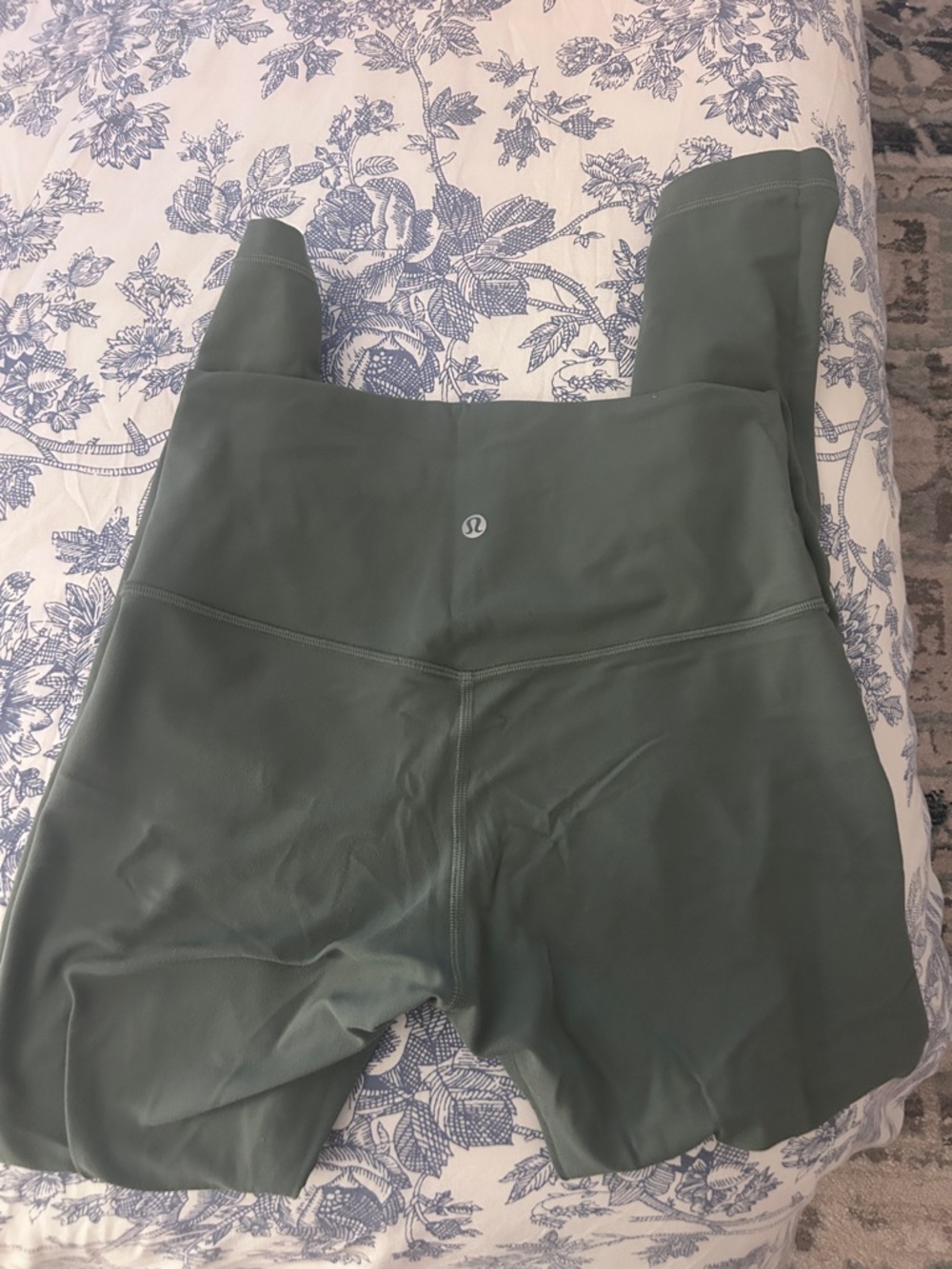 lululemon olive leggings